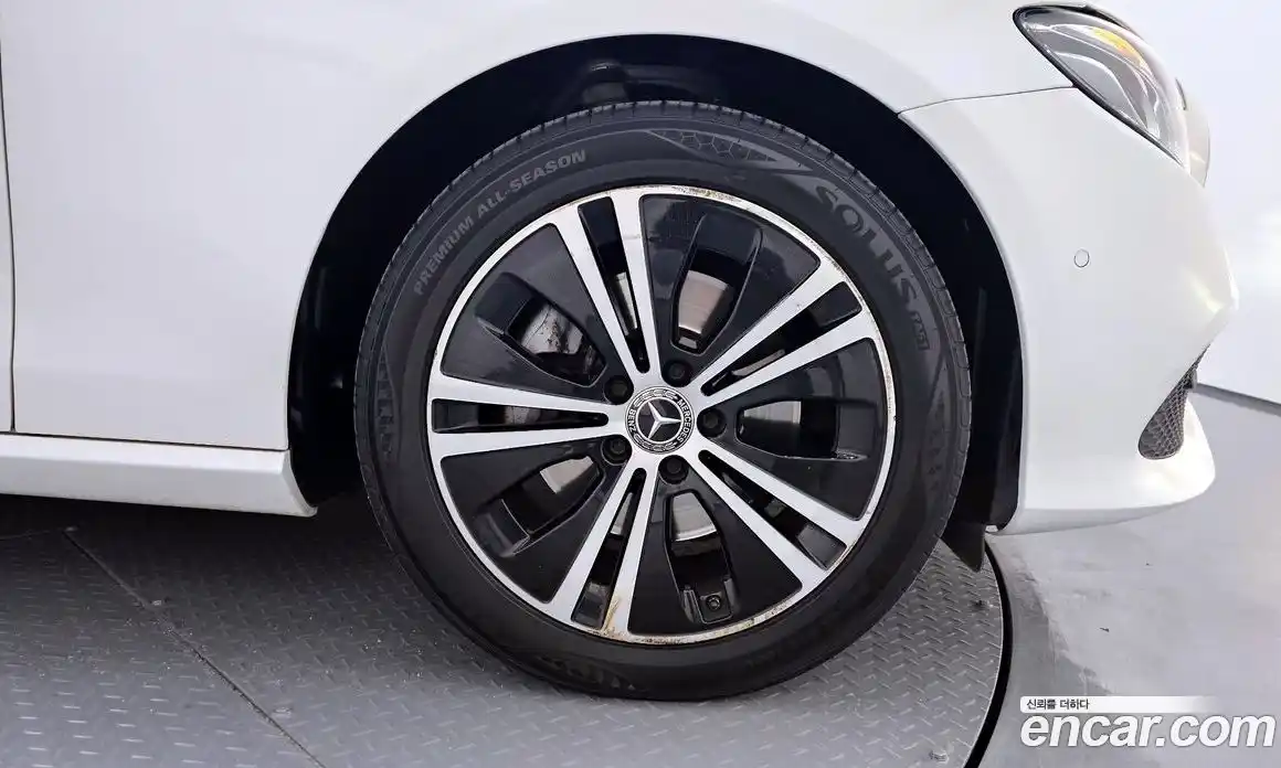 Mercedes-Benz E-Class 2020 1.9 Автомат в Москве № 209304, фото 5