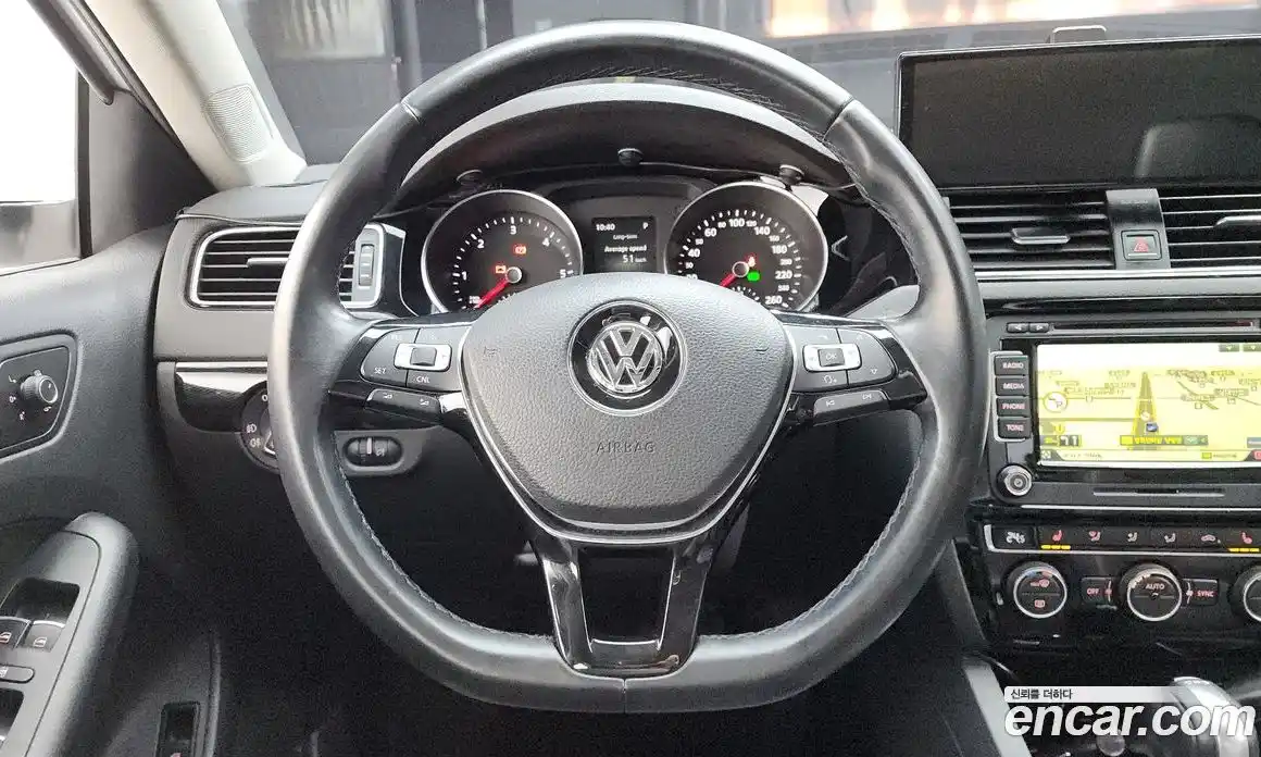 Volkswagen Jetta 2015 2.0 Автомат в Москве № 215166, фото 13