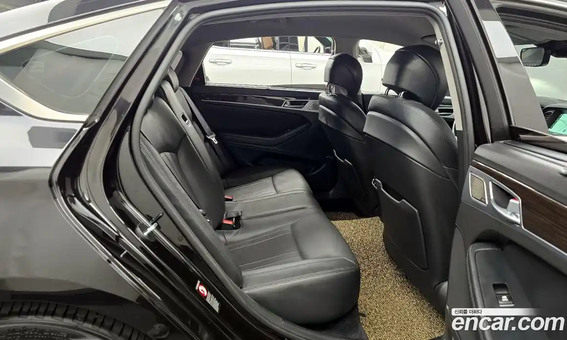 Genesis G80 2018 3.3 Автомат в Москве № 22929, фото 12