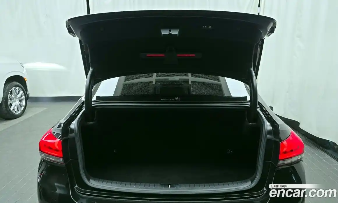 Genesis G80 2018 3.3 Автомат в Москве № 22929, фото 20