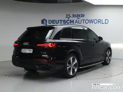 Audi Q7 2023 3.0 Автомат в Москве № 230347, миниатюра 2