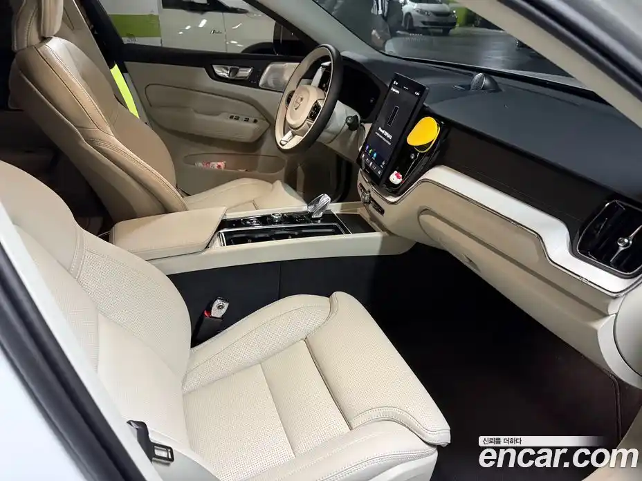 Volvo XC60 2026 2.0 Автомат в Москве № 230695, фото 13