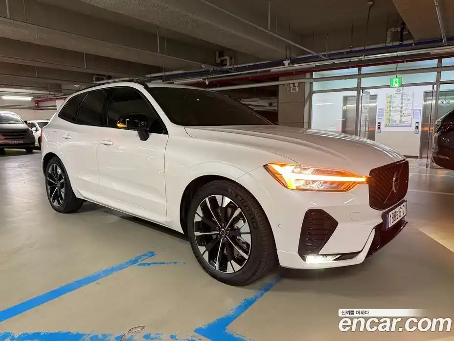 Volvo XC60 2026 2.0 Автомат в Москве № 230695, фото 2