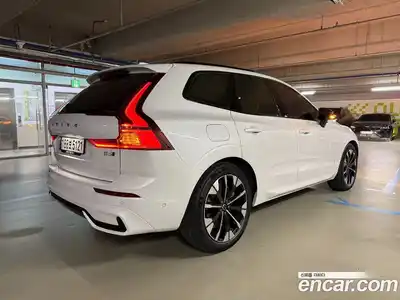 Volvo XC60 2026 2.0 Автомат в Москве № 230695, миниатюра 5