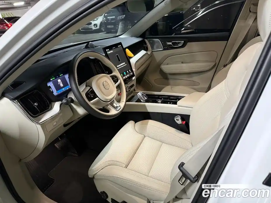 Volvo XC60 2026 2.0 Автомат в Москве № 230695, фото 9