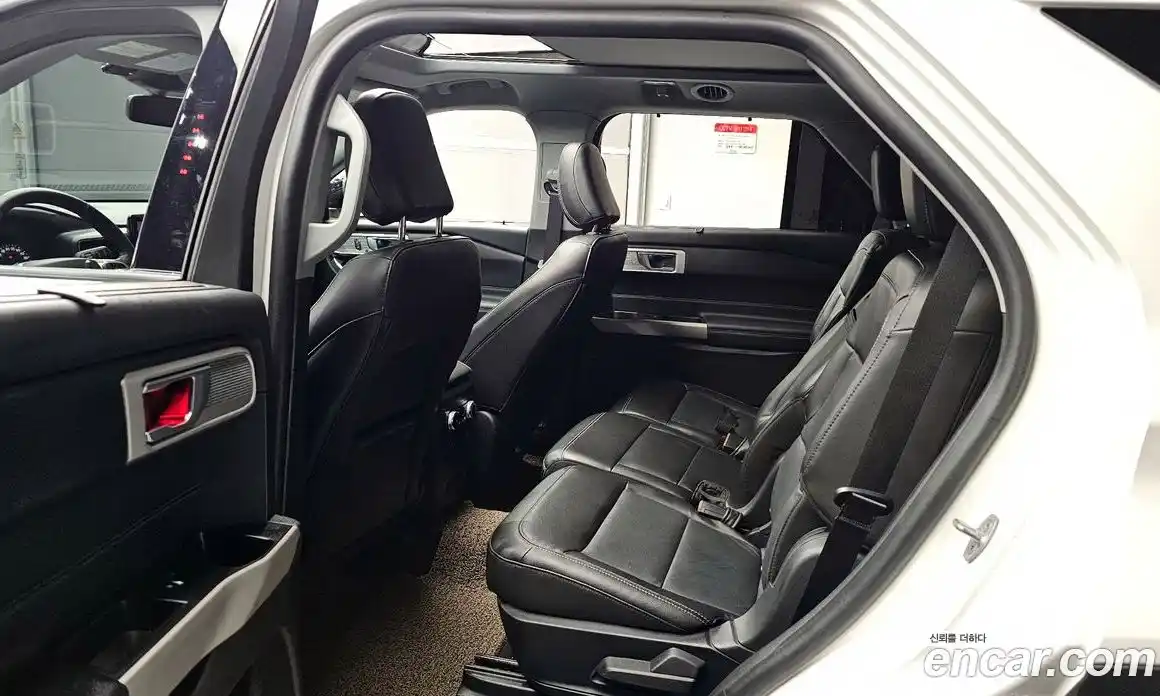 Ford Explorer 2022 2.3 Автомат в Москве № 233134, фото 11