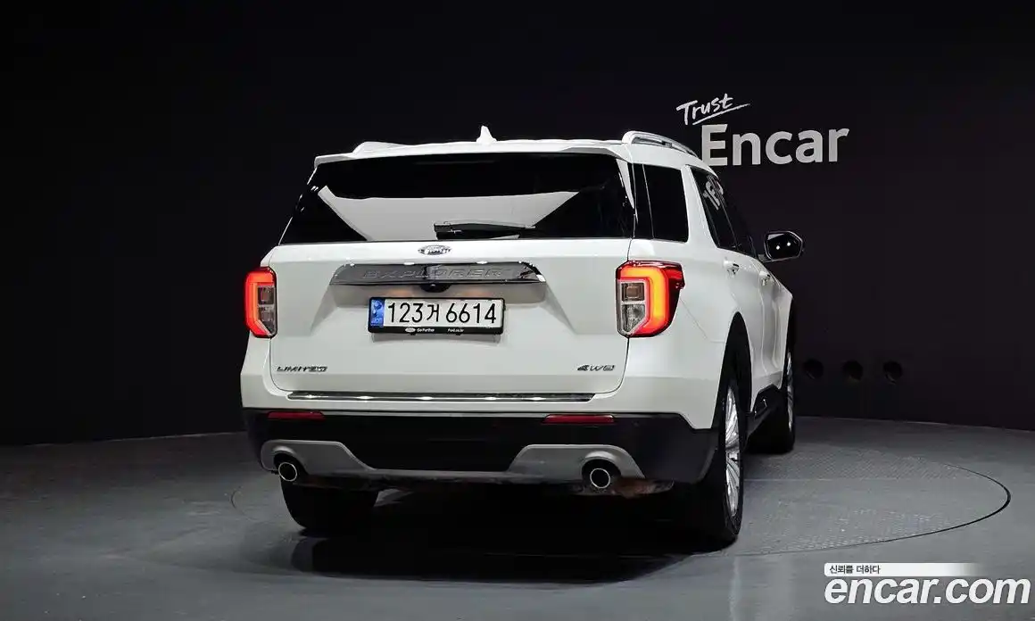 Ford Explorer 2022 2.3 Автомат в Москве № 233134, фото 4