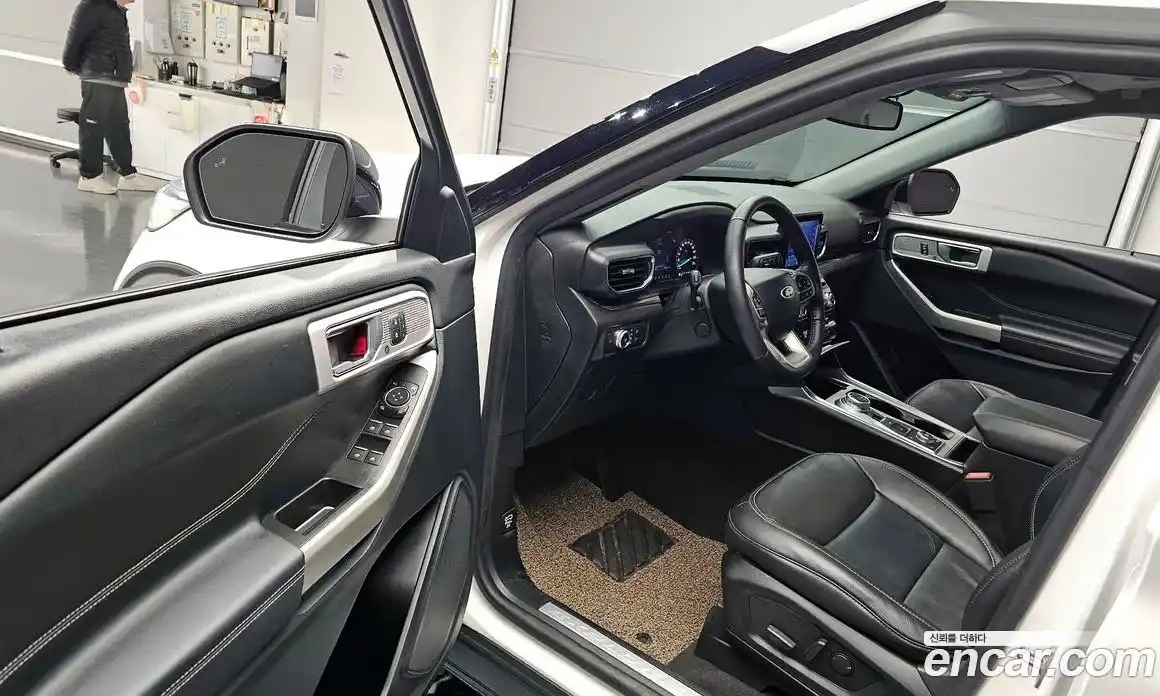 Ford Explorer 2022 2.3 Автомат в Москве № 233134, фото 10