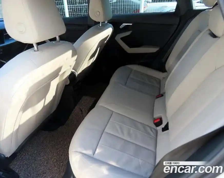 Audi A3 2023 2.0 Автомат в Москве № 250447, фото 12