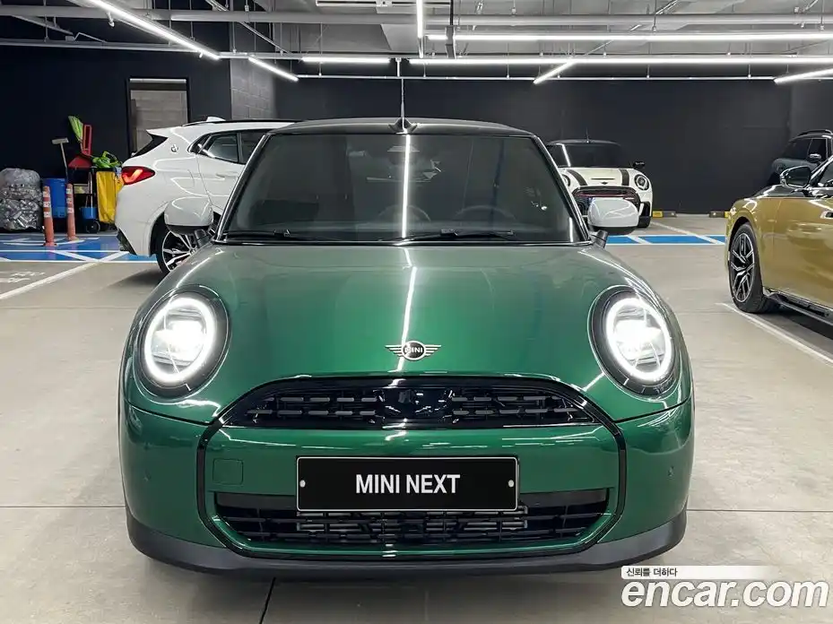 Mini Cooper Convertible 2025 2.0 Автомат в Москве № 273905, фото 3