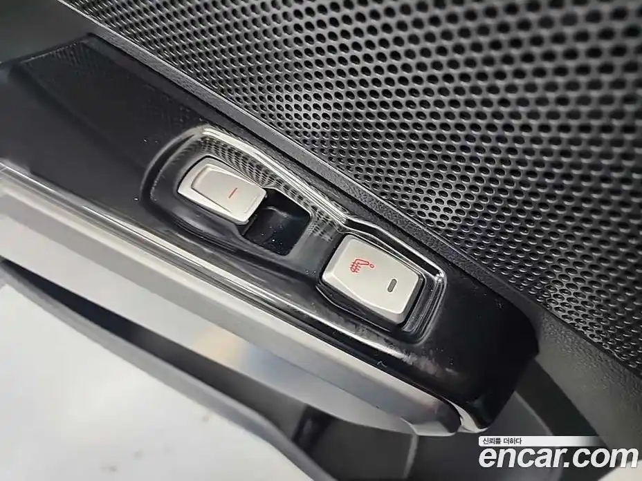 SsangYong TIBOLI 2018 1.6 Автомат в Москве № 369850, фото 13