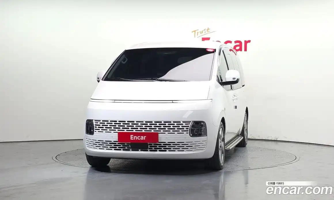 Hyundai Staria 2025 2.2 Автомат в Москве № 582139, фото 3