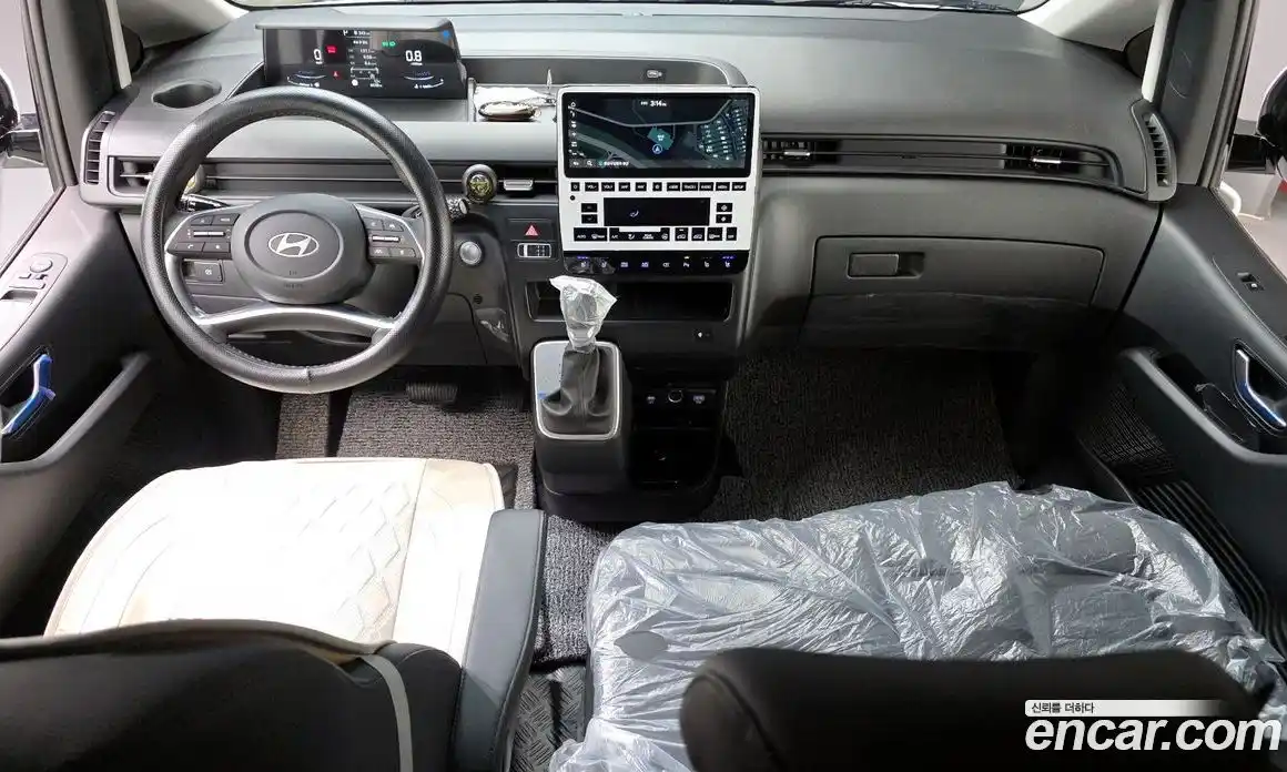 Hyundai Staria 2025 2.2 Автомат в Москве № 582139, фото 7