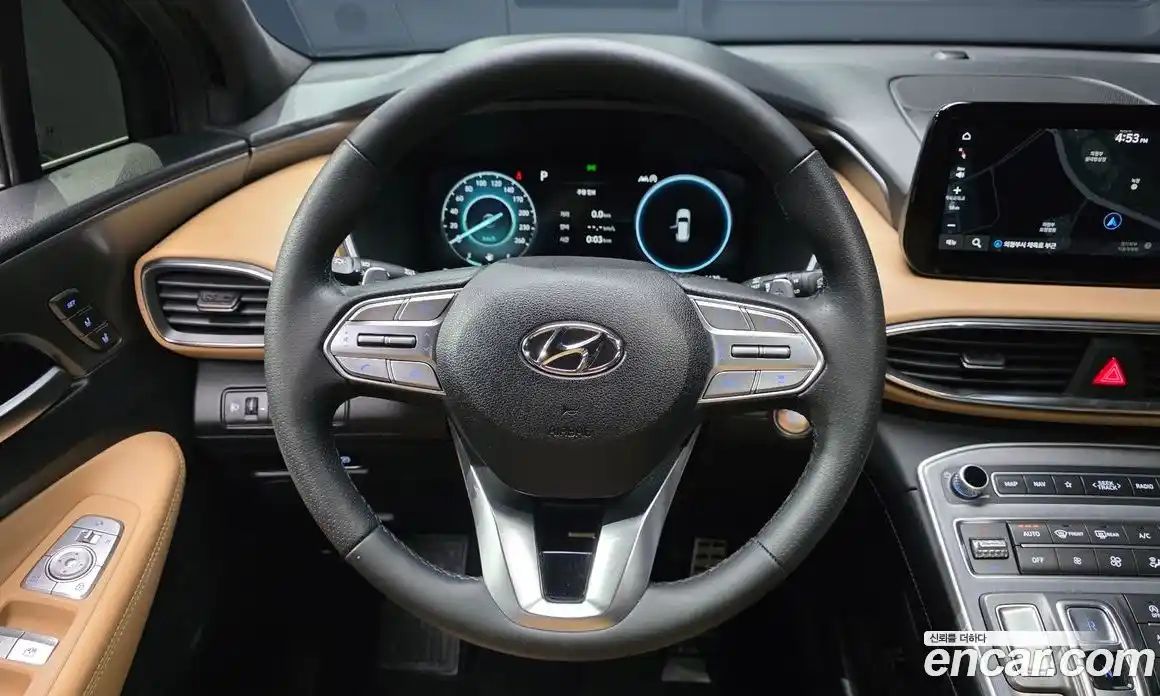 Hyundai Santa Fe 2023 2.5 Автомат в Москве № 582144, фото 13