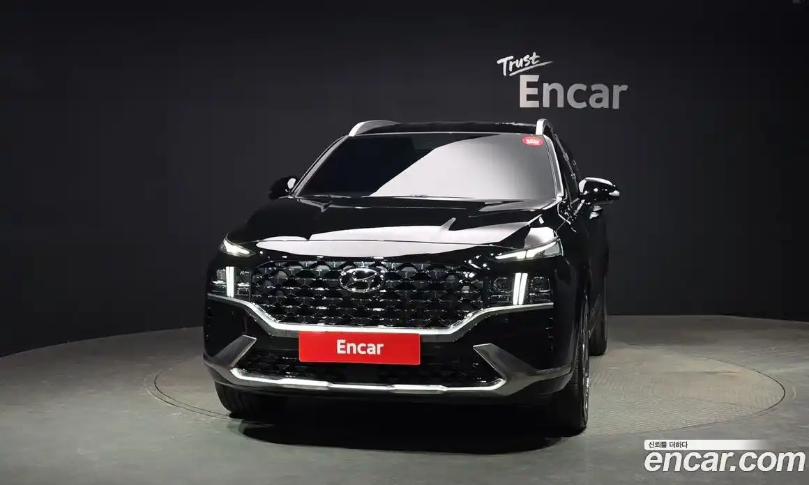 Hyundai Santa Fe 2023 2.5 Автомат в Москве № 582144, фото 3