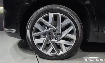 Hyundai Santa Fe 2023 2.5 Автомат в Москве № 582144, миниатюра 5