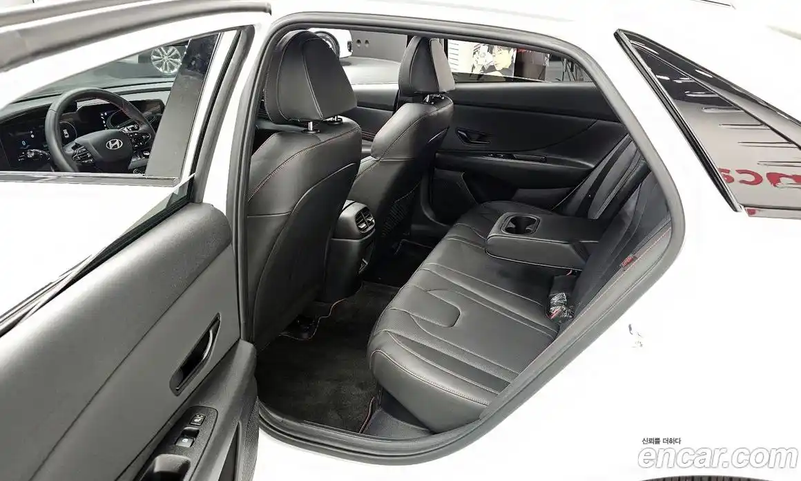 Hyundai Avante 2025 1.6 Автомат в Москве № 582500, фото 11