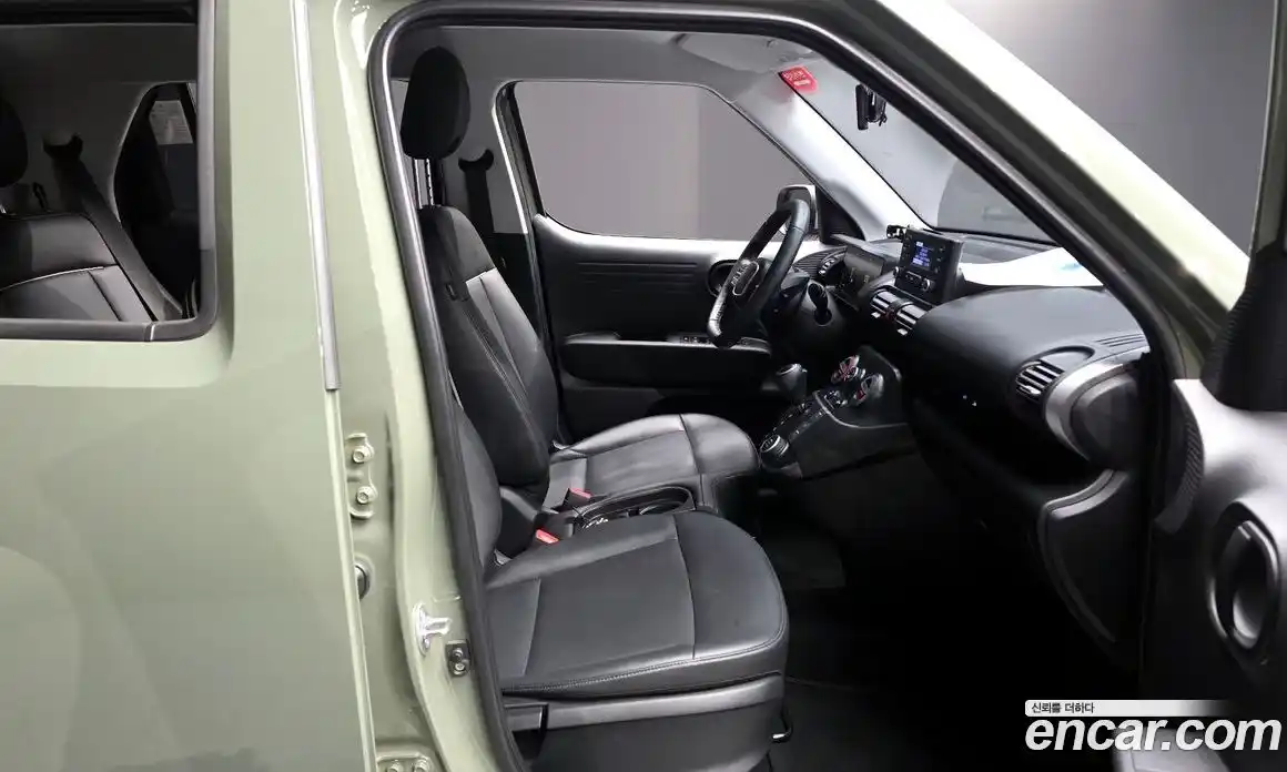 Hyundai Casper 2024 1.0 Автомат в Москве № 583040, фото 10