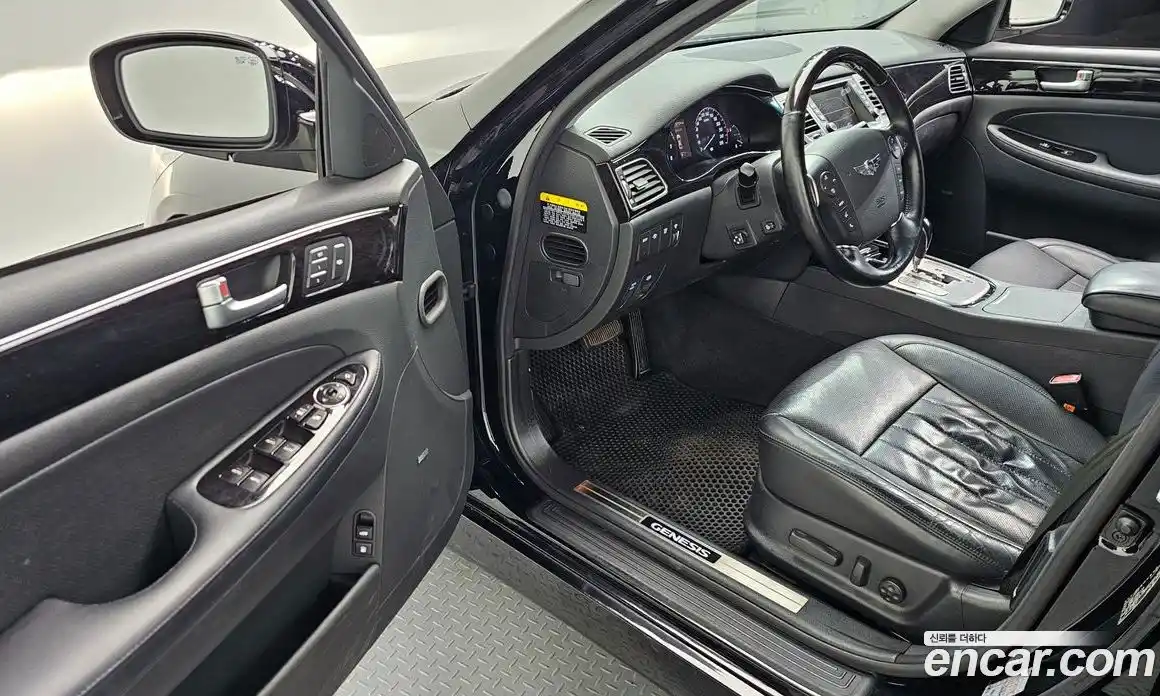 Hyundai Genesis 2012 3.8 Автомат в Москве № 583273, фото 11