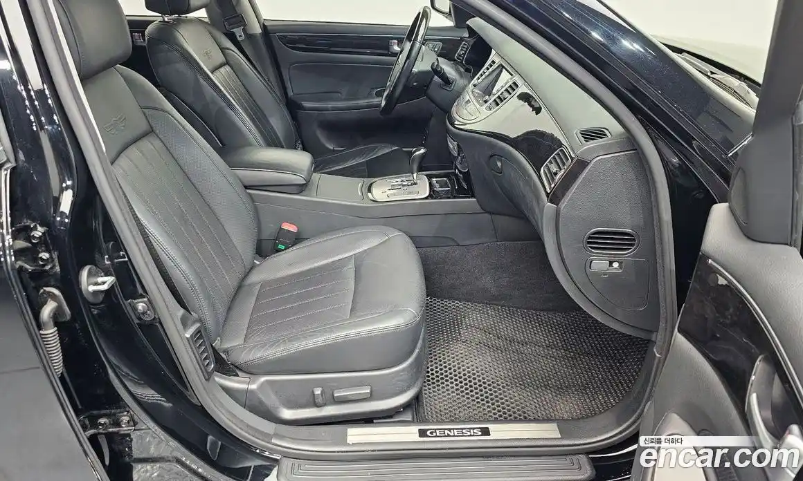 Hyundai Genesis 2012 3.8 Автомат в Москве № 583273, фото 10