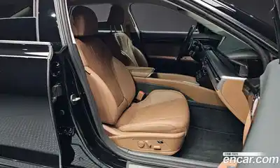 Hyundai Grandeur 2023 2.5 Автомат в Москве № 583480, миниатюра 10