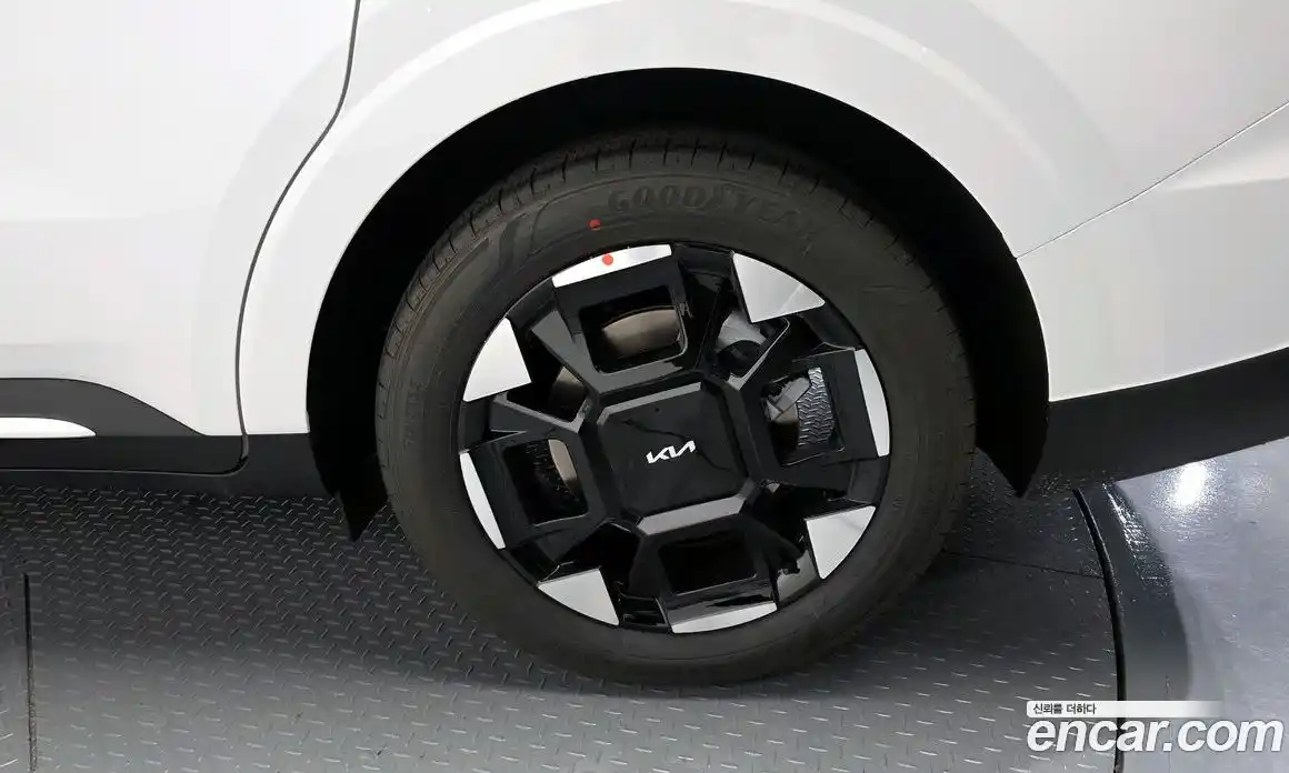 Kia Canival 2026 1.6 Автомат в Москве № 583944, фото 5