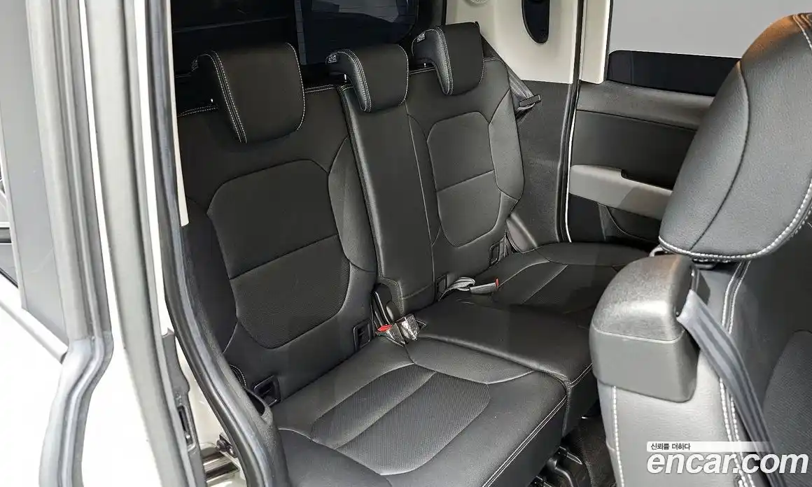 Kia Ray 2023 1.0 Автомат в Москве № 584180, фото 11