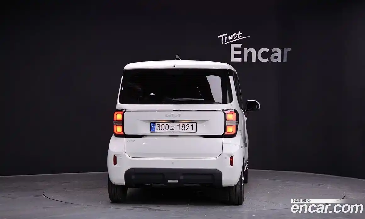 Kia Ray 2023 1.0 Автомат в Москве № 584180, фото 3