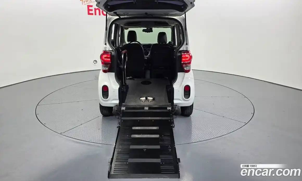 Kia Ray 2022 1.0 Автомат в Москве № 584183, фото 20