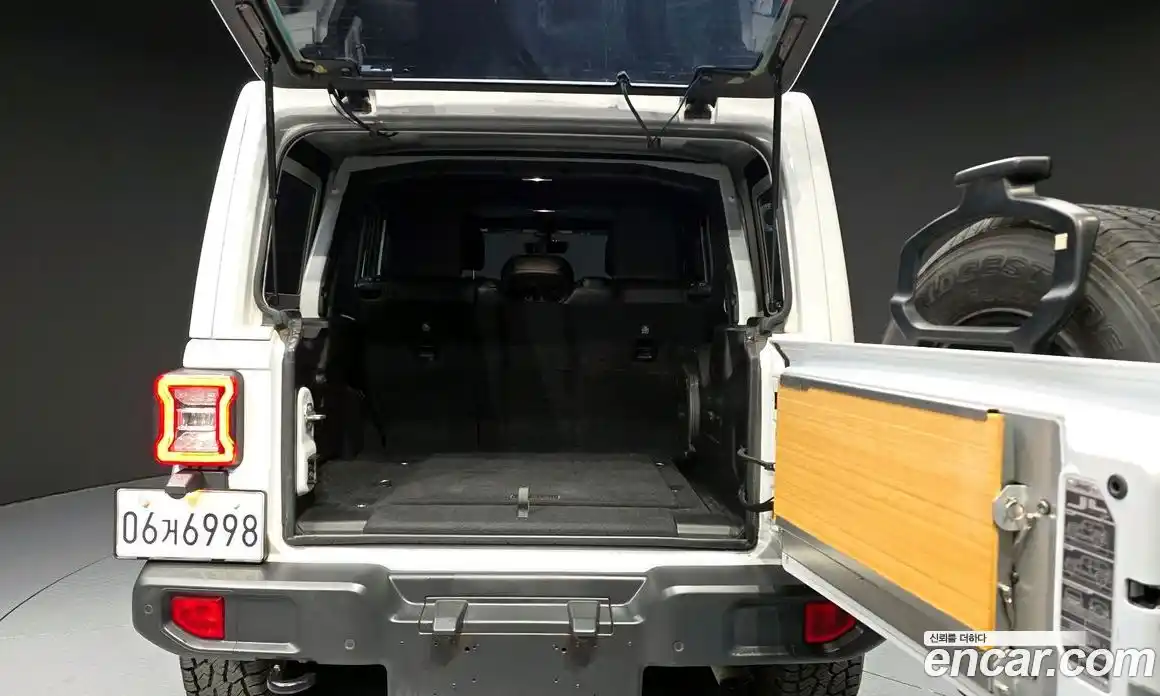 Jeep Wrangler 2018 2.0 Автомат в Москве № 584310, фото 20