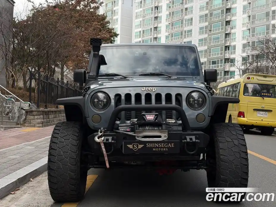 Jeep Wrangler 2014 2.8 Автомат в Москве № 584416, фото 3