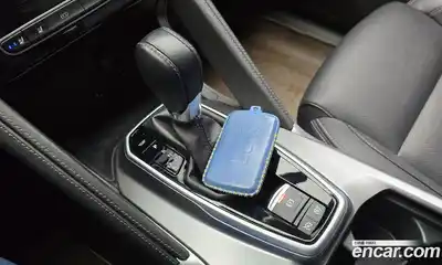 Renault QM6 2023 2.0 Автомат в Москве № 584686, миниатюра 9