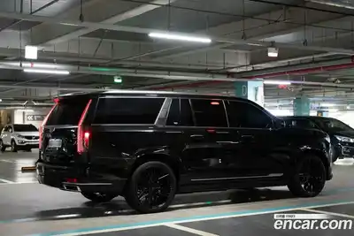 Cadillac Escalade 2022 6.2 Автомат в Москве № 585712, миниатюра 3