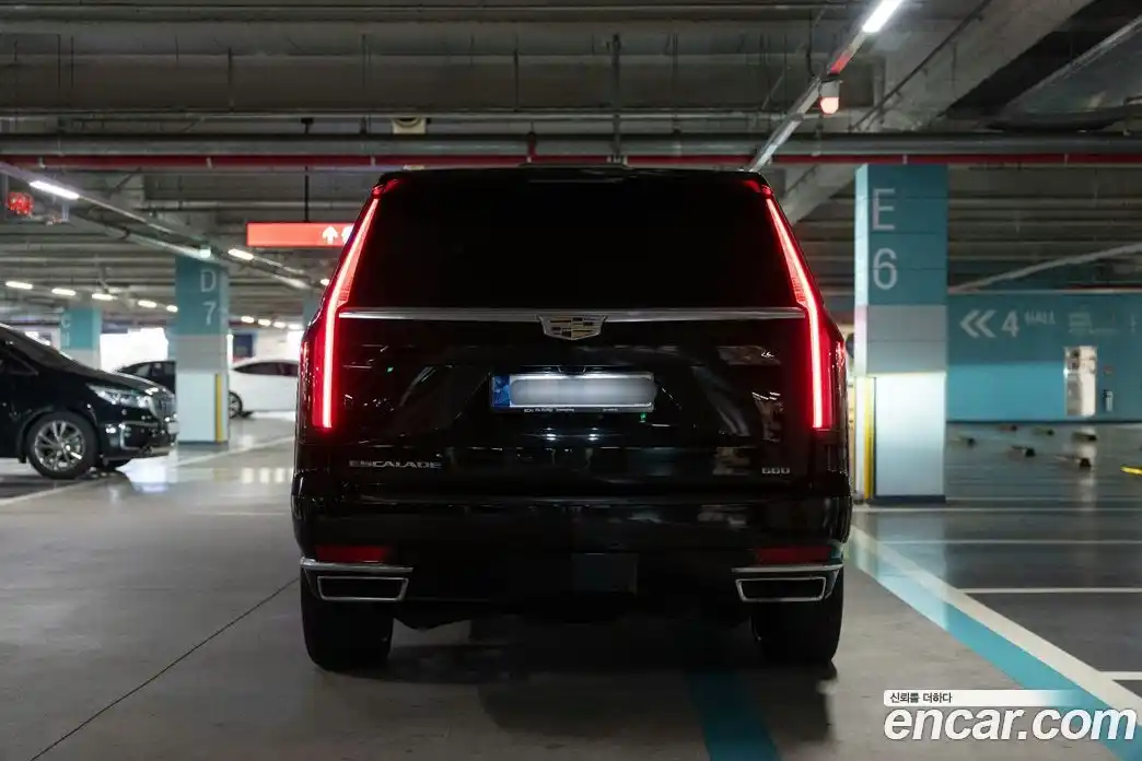 Cadillac Escalade 2022 6.2 Автомат в Москве № 585712, фото 4