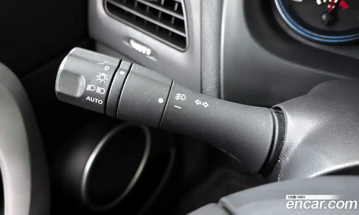 Renault SM3 2010 1.6 Автомат в Москве № 586269, фото 12