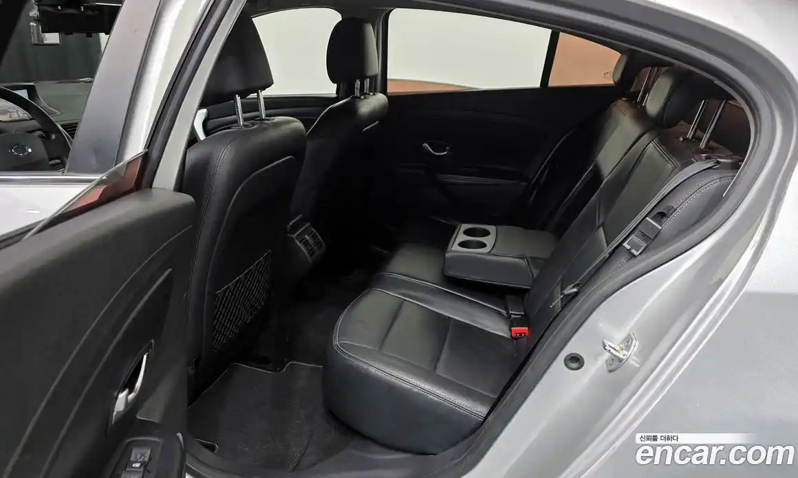 Renault SM3 2010 1.6 Автомат в Москве № 586269, фото 20