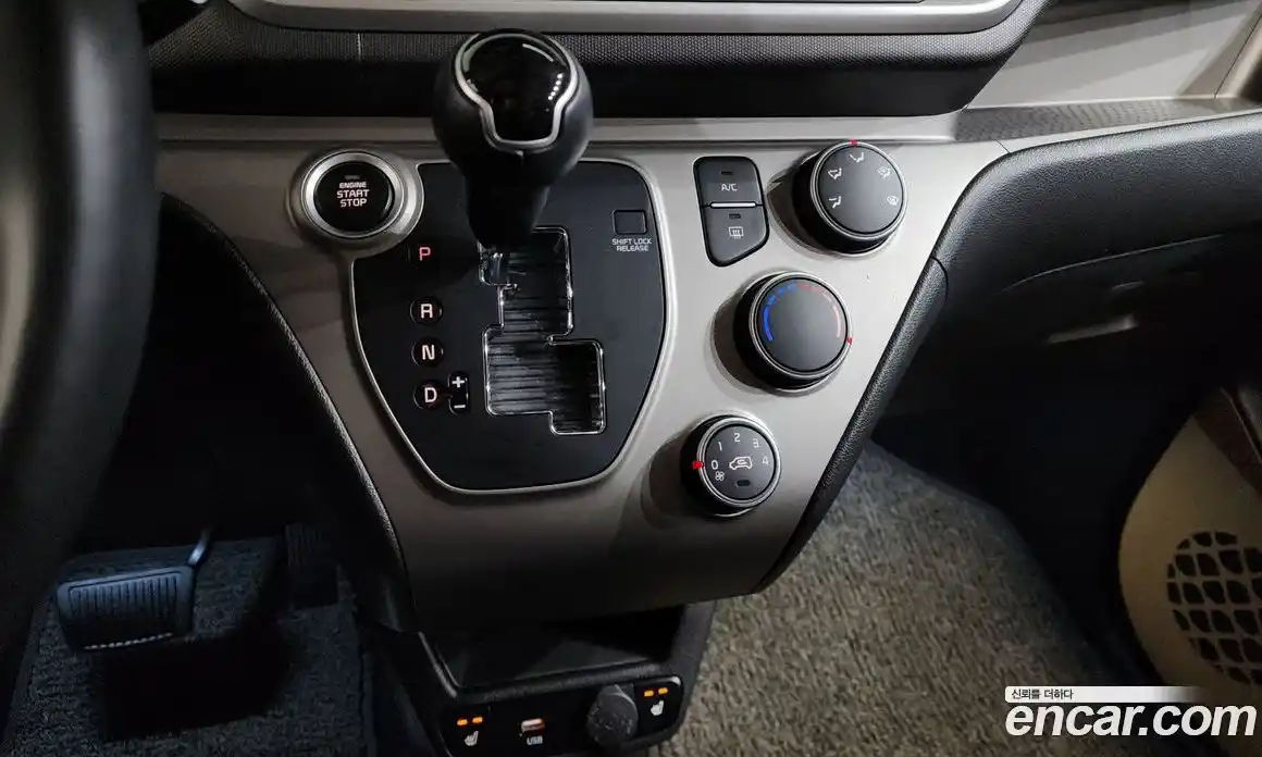 Kia Ray 2022 1.0 Автомат в Москве № 586902, фото 8