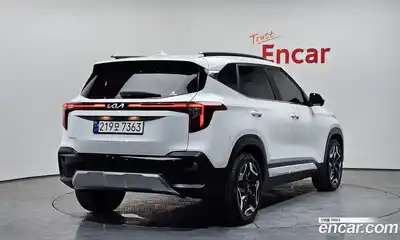 Kia Seltos 2023 1.6 Автомат в Москве № 587345, миниатюра 2