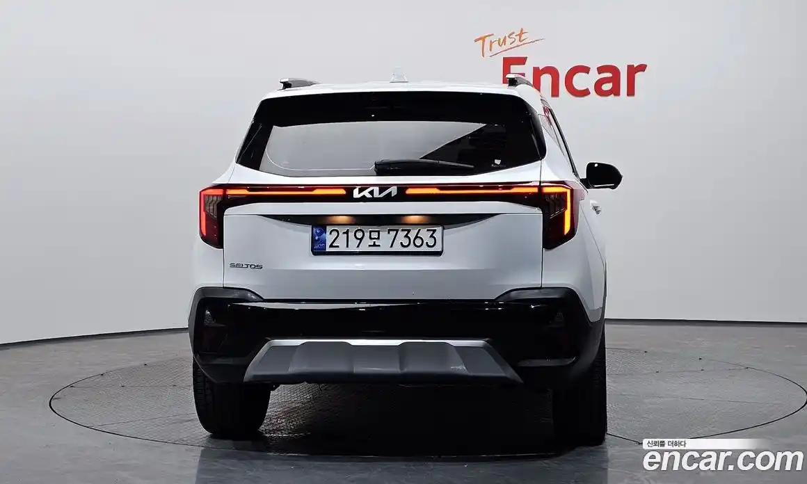 Kia Seltos 2023 1.6 Автомат в Москве № 587345, фото 4