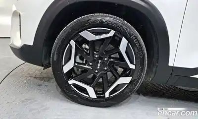 Kia Seltos 2023 1.6 Автомат в Москве № 587345, миниатюра 5