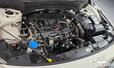 Kia Seltos 2023 1.6 Автомат в Москве № 587345, миниатюра 6