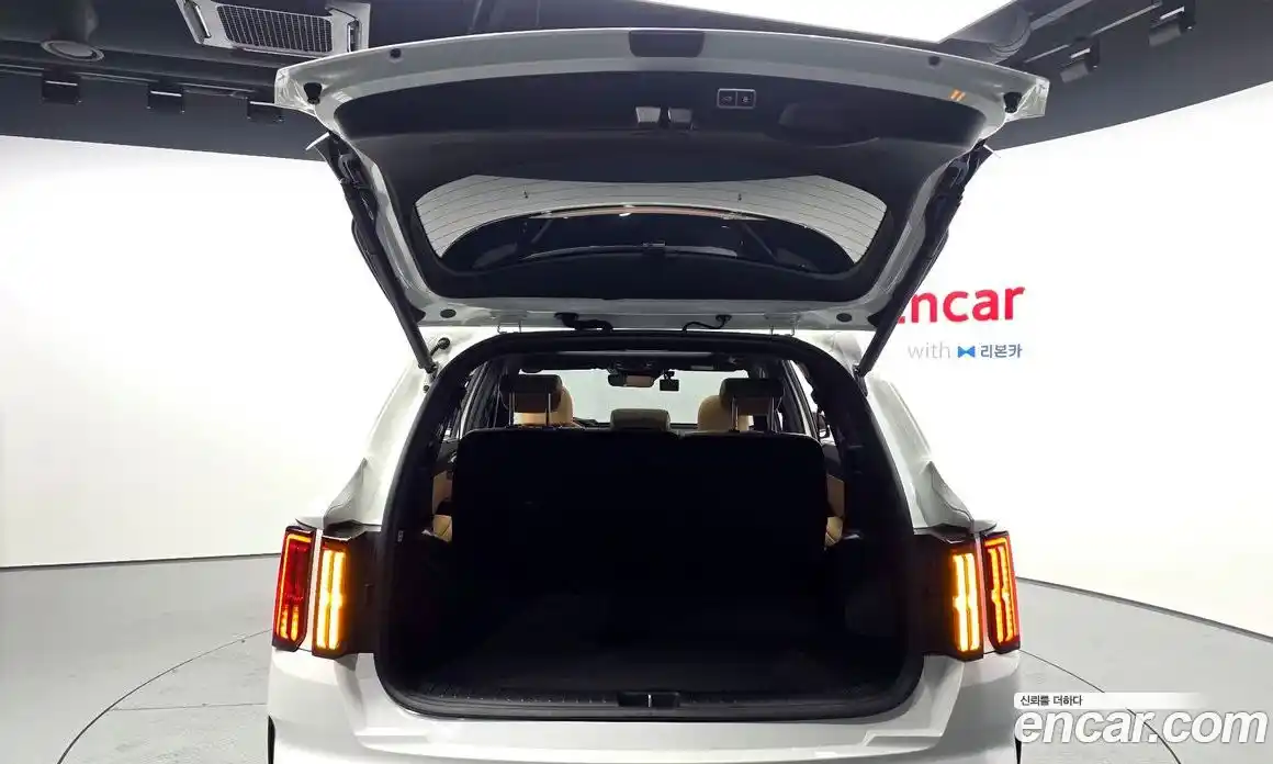 Kia Sorento 2023 1.6 Автомат в Москве № 587832, фото 20