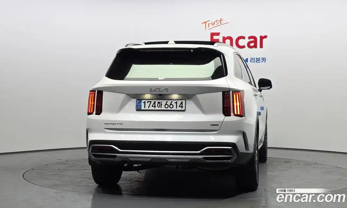 Kia Sorento 2023 1.6 Автомат в Москве № 587832, фото 4