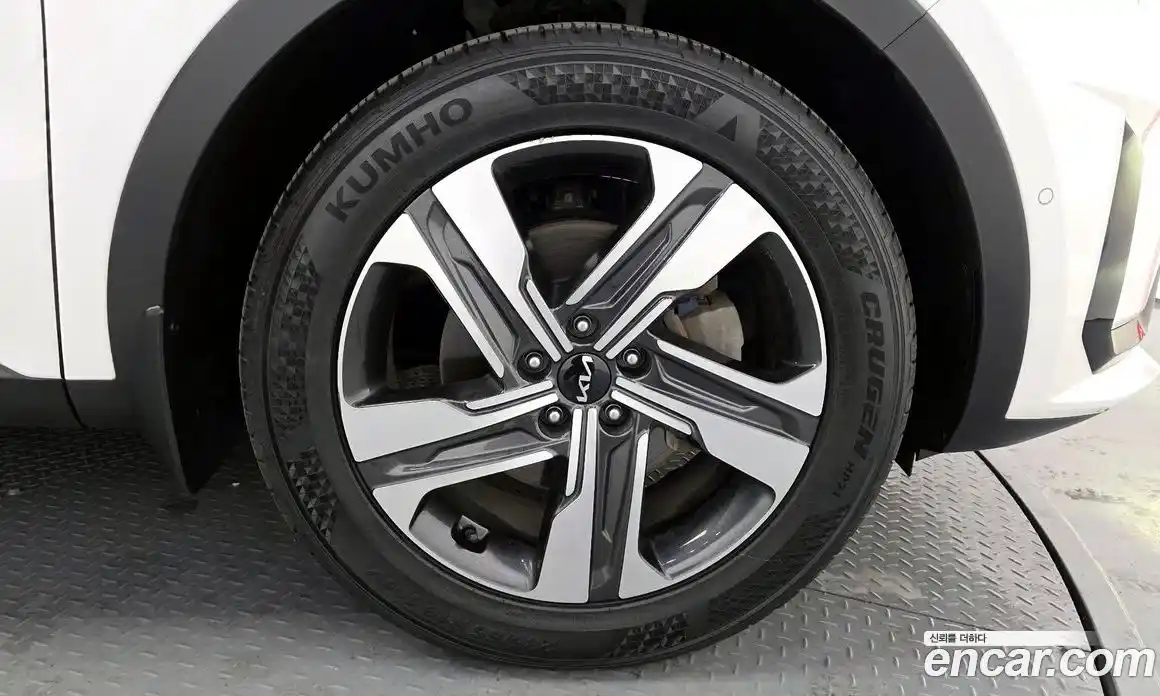 Kia Sorento 2023 1.6 Автомат в Москве № 587832, фото 5