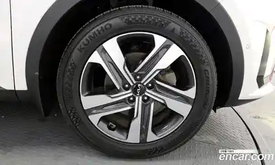 Kia Sorento 2023 1.6 Автомат в Москве № 587832, миниатюра 5