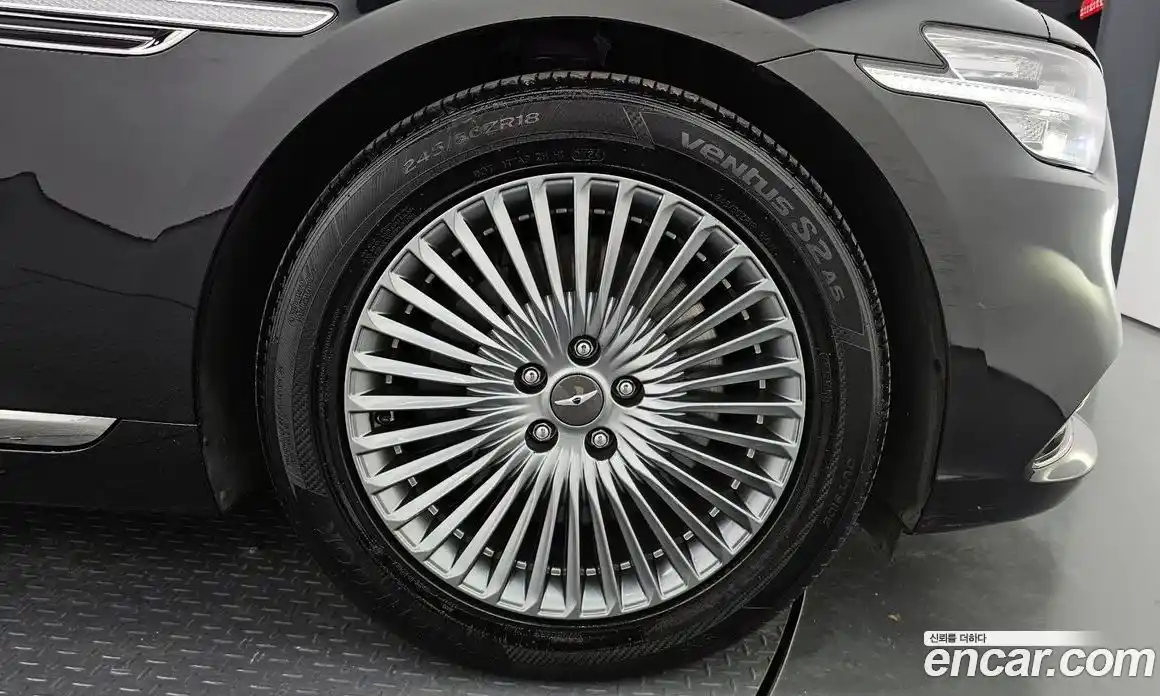 Genesis G90 2019 3.3 Автомат в Москве № 588485, фото 5