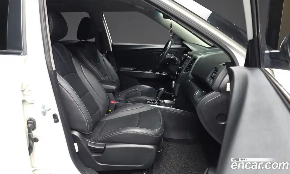 SsangYong TIBOLI 2018 1.6 Автомат в Москве № 589213, фото 11