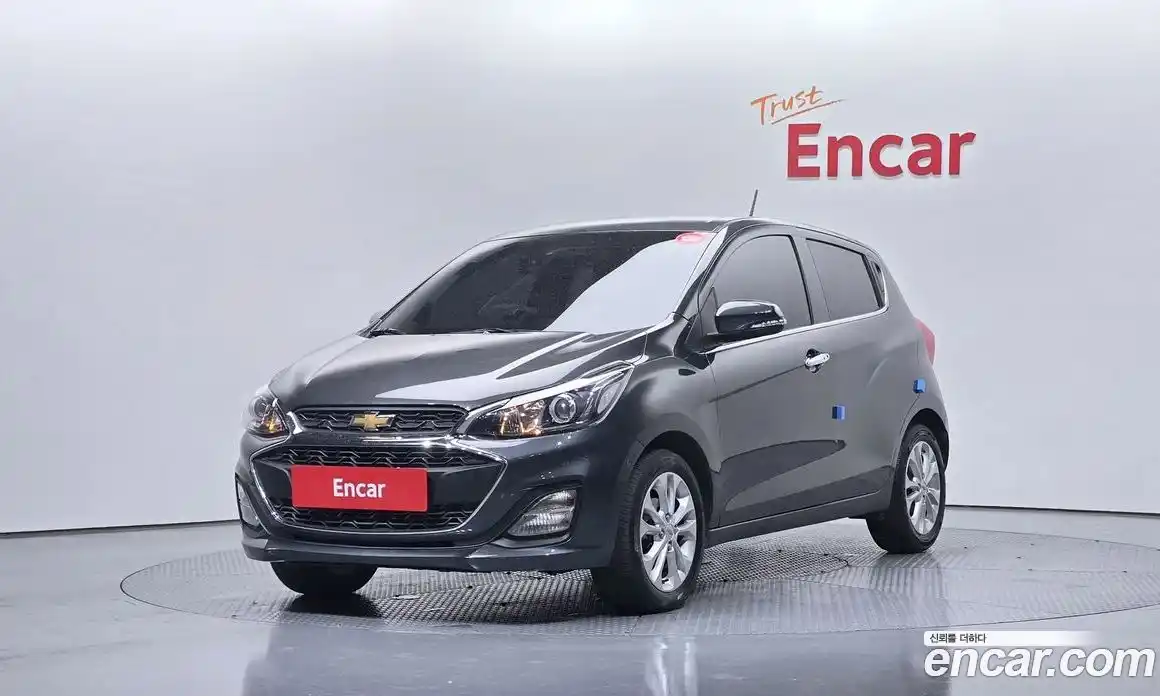 Chevrolet Spark 2021 1.0 Автомат в Москве № 589810, фото 1