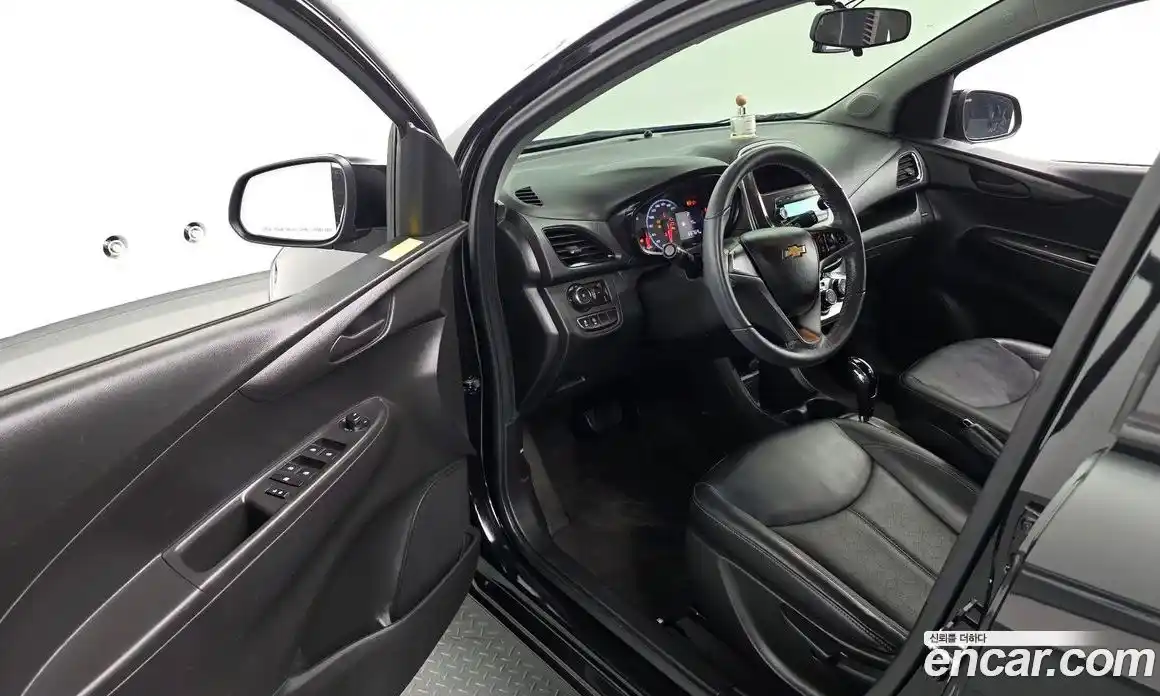 Chevrolet Spark 2017 1.0 Автомат в Москве № 589874, фото 11