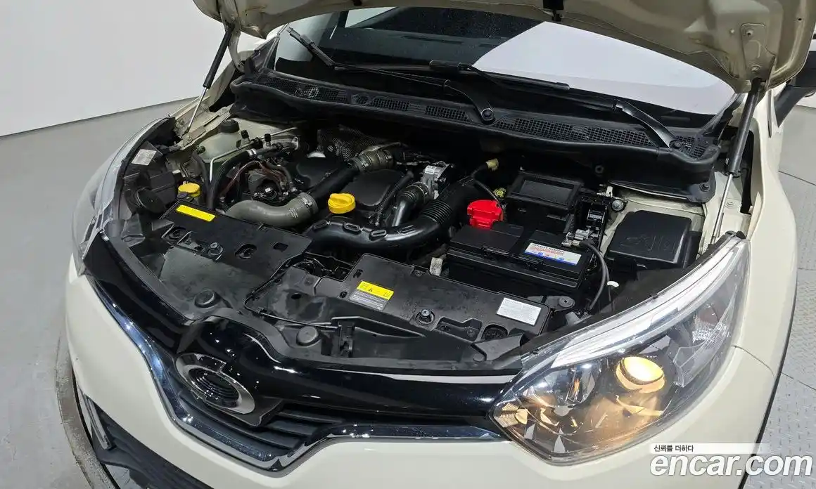 Renault QM3 2015 1.5 Автомат в Москве № 590175, фото 6